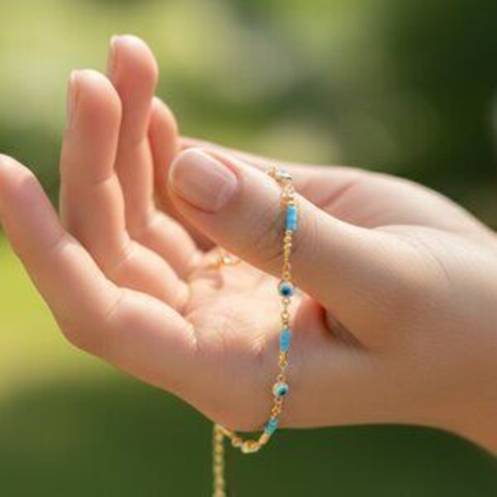 "Elegant & Trendy Bracelet, A Perfect Gift for Women, Thoughtful, EVCH1872